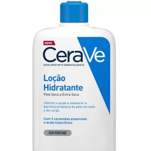 Hidratante Corporal CeraVe em um fundo branco.